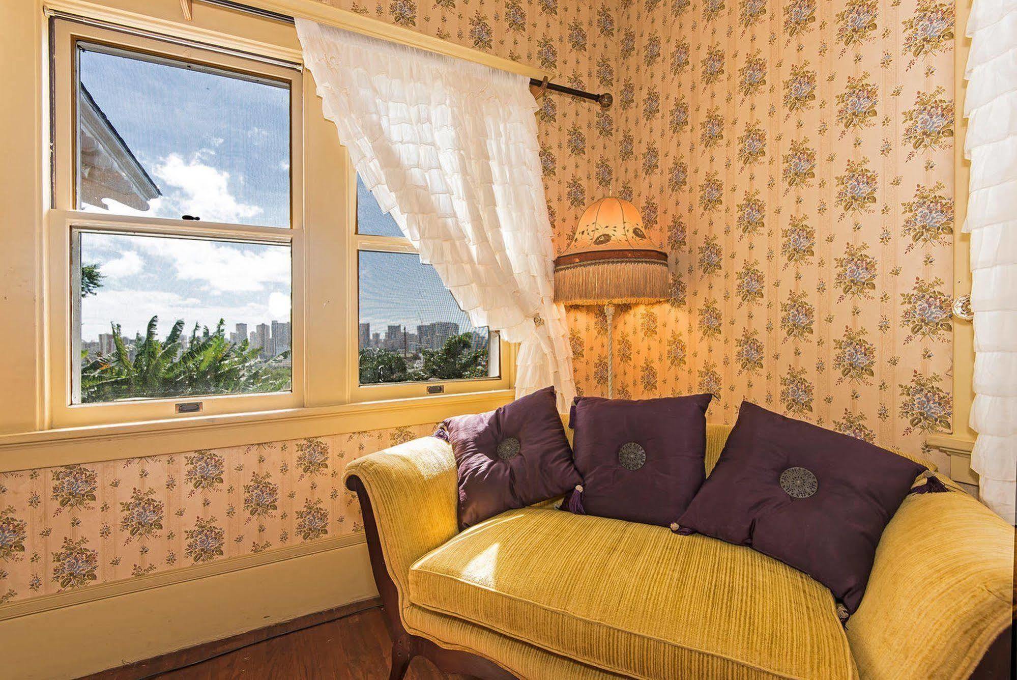Manoa Valley Bed and breakfast Honolulu